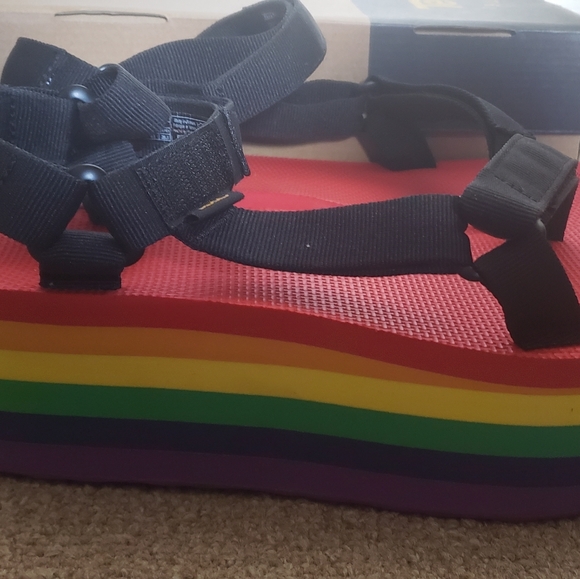Teva Pride Flatform Sandals Size 12 - Picture 3 of 4